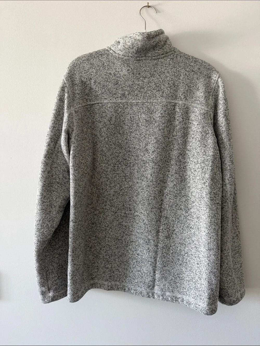 The North Face Men's Light Gray Heather Quarter-Zip Fleece